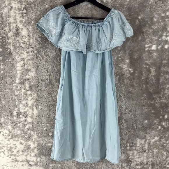 Beach Lunch Lounge Dresses & Skirts - Beach Lunch Lounge Sz XS Floral Embroidered Boho Ruffle Neckline Mini Dress Blue